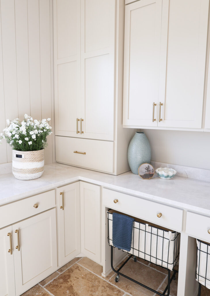 rolling laundry cart