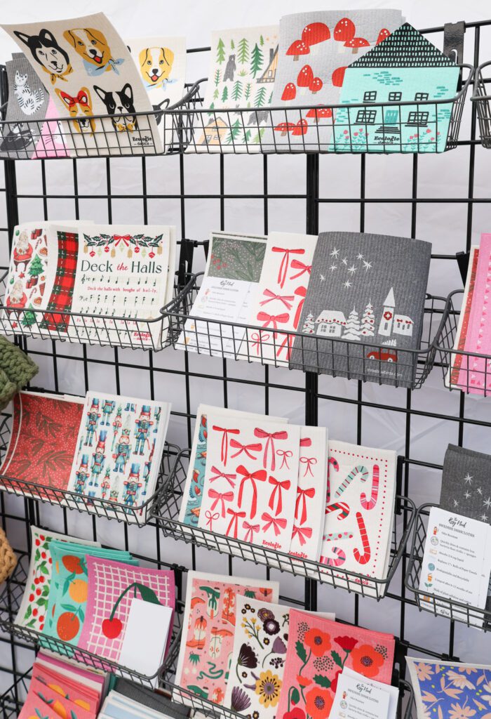 Rosy Nook Swedish Discloths